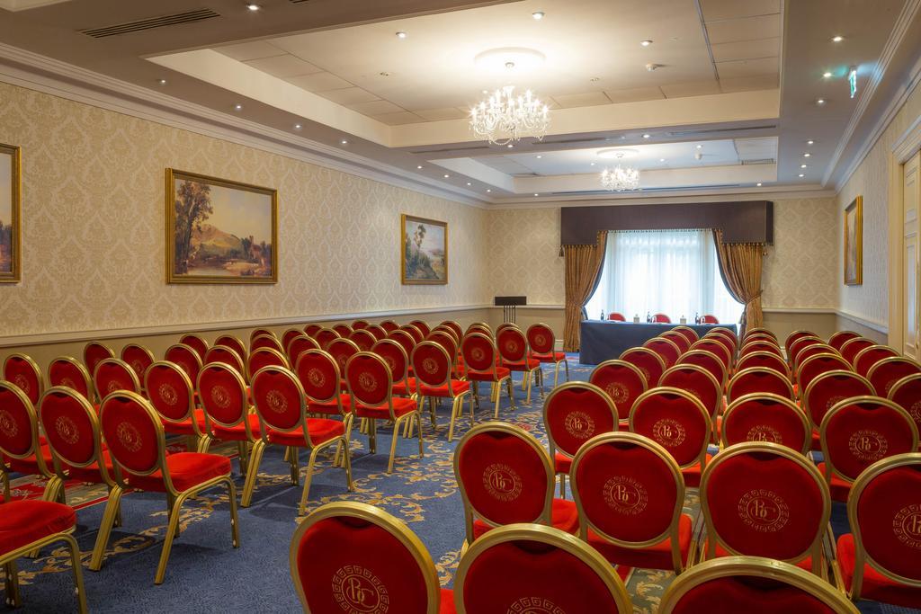 Clyde Court Hotel Дублин Экстерьер фото