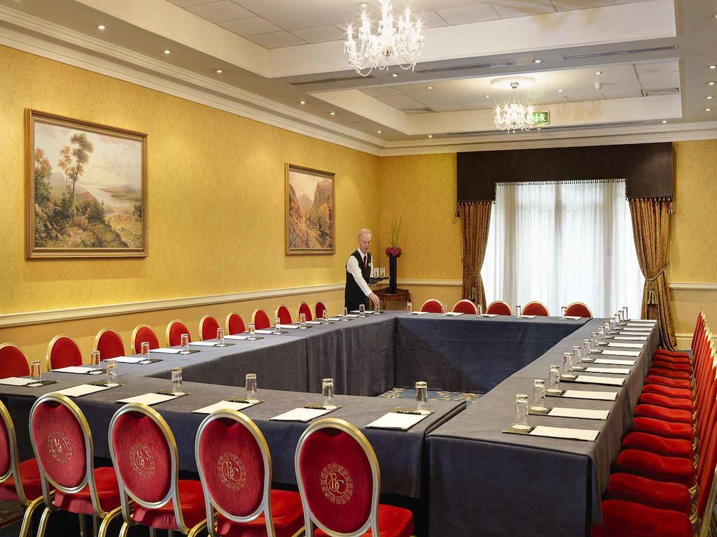 Clyde Court Hotel Дублин Экстерьер фото