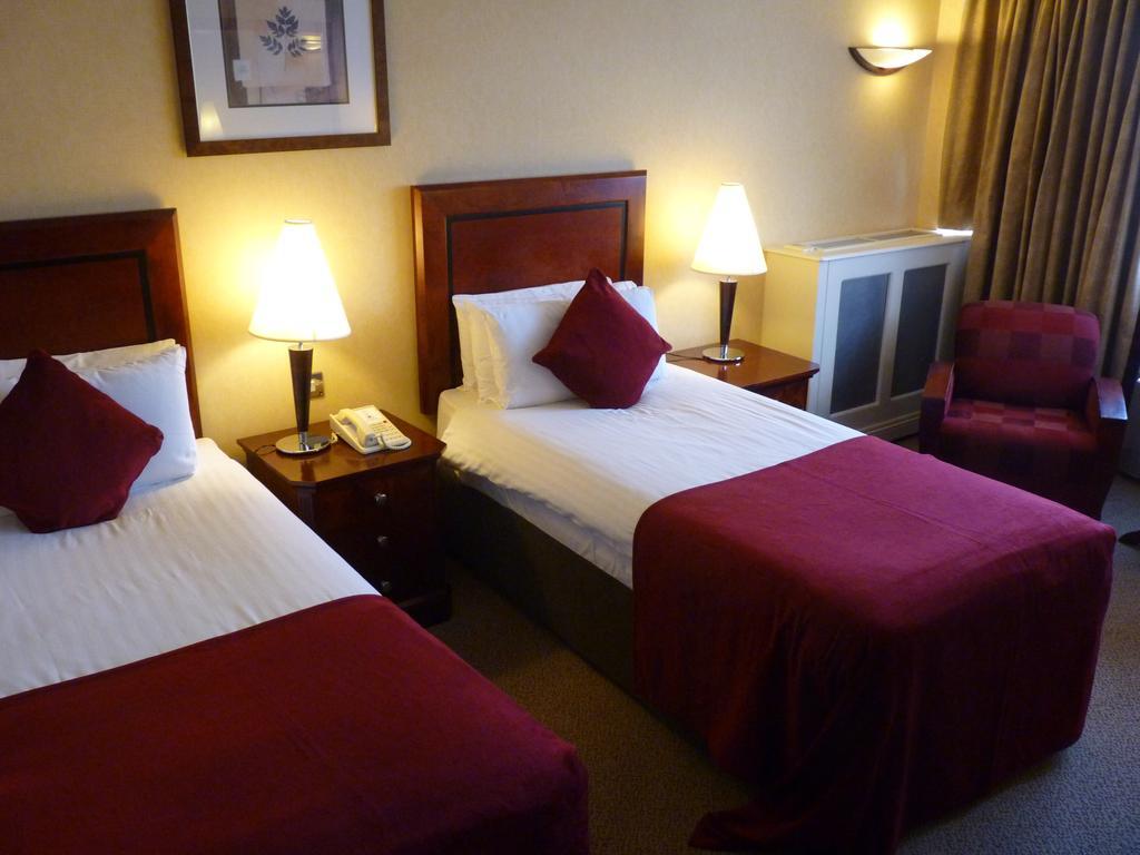 Clyde Court Hotel Дублин Номер фото